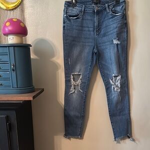 💙👖🌾🤖Judy Blue Ankle Cropped Blue Jeans